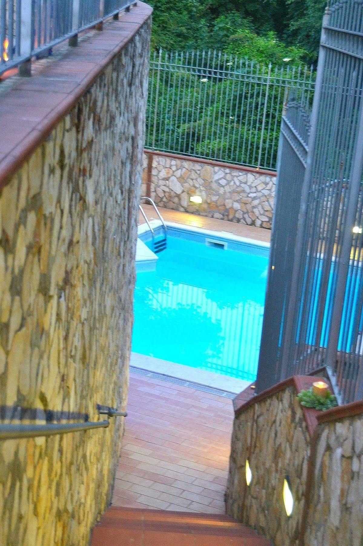 나폴리 I Giardini Di Capodimonte 2 B&B 외부 사진
